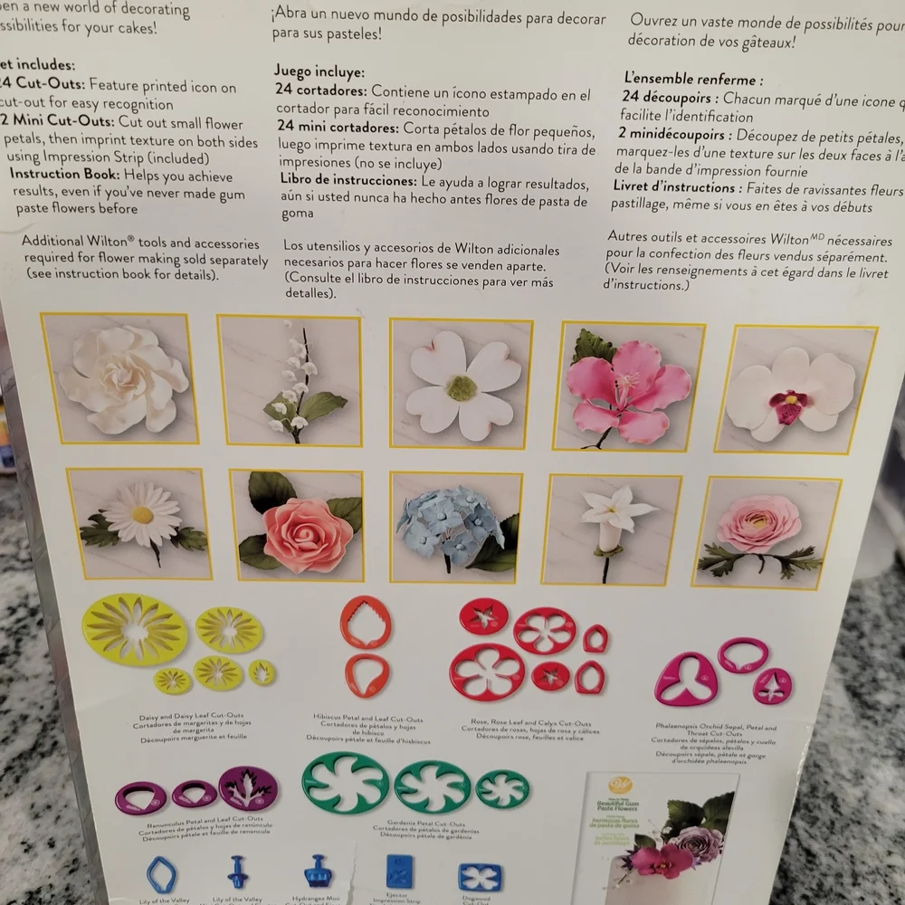 Wilton Gum Paste Flower Cut-Outs Set